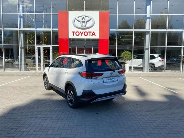 Toyota Rush II с пробегом 2022 года, цена 2 400 000 рублей, 96950 км, внедорожник, Автокод Объявления