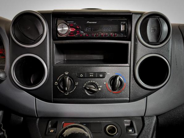 Citroen Berlingo II Рестайлинг с пробегом 2013 года, цена 799 900 рублей, 188600 км, минивэн, Автокод Объявления