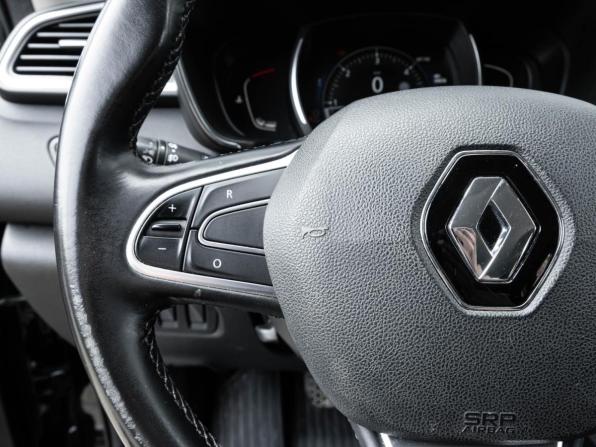 Renault Kadjar I с пробегом 2016 года, цена 1 297 999 рублей, 256765 км, внедорожник, Автокод Объявления