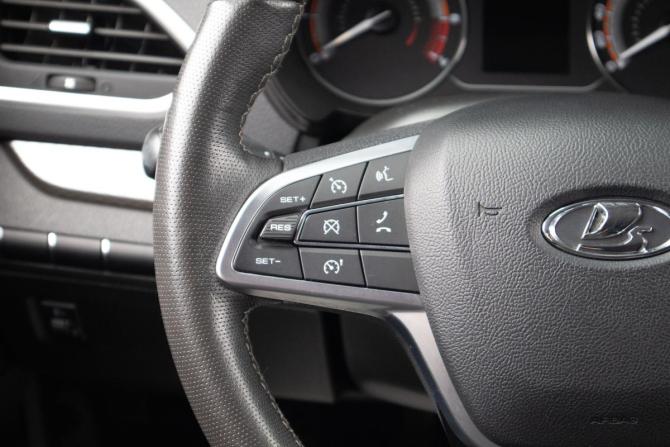 Lada (ВАЗ) Vesta I с пробегом 2023 года, цена 1 299 000 рублей, 50224 км, седан, Автокод Объявления