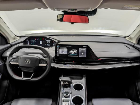 Changan UNI-S (CS55 Plus) с пробегом 2024 года, цена 2 350 000 рублей, 4566 км, внедорожник, Автокод Объявления