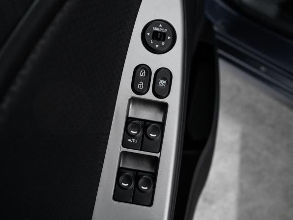 Hyundai Solaris I Рестайлинг с пробегом 2015 года, цена 849 500 рублей, 208845 км, хэтчбек, Автокод Объявления