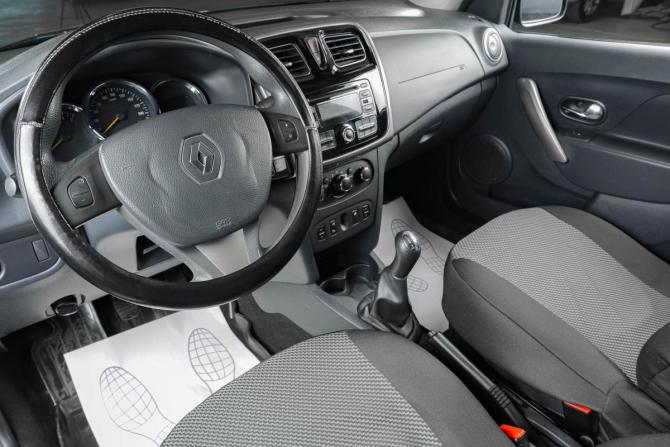 Renault Logan II с пробегом 2016 года, цена 799 000 рублей, 194000 км, седан, Автокод Объявления