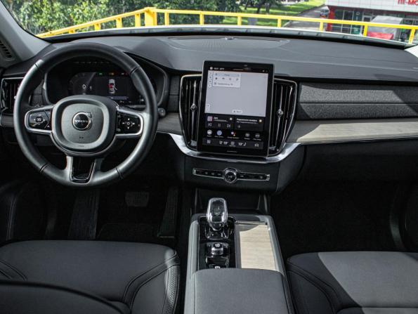Volvo XC90 II Рестайлинг 2 с пробегом 2025 года, цена 7 600 000 рублей, 11606 км, внедорожник, Автокод Объявления
