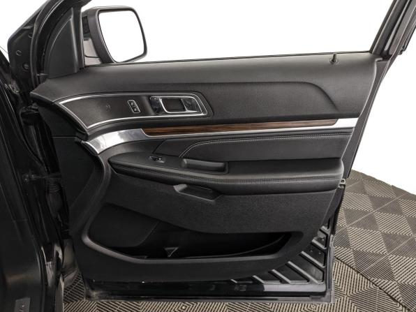 Ford Explorer V Рестайлинг 2 с пробегом 2019 года, цена 3 425 000 рублей, 101730 км, внедорожник, Автокод Объявления