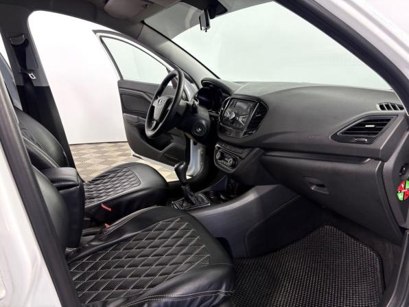 Lada (ВАЗ) Vesta I с пробегом 2019 года, цена 865 000 рублей, 115800 км, седан, Автокод Объявления