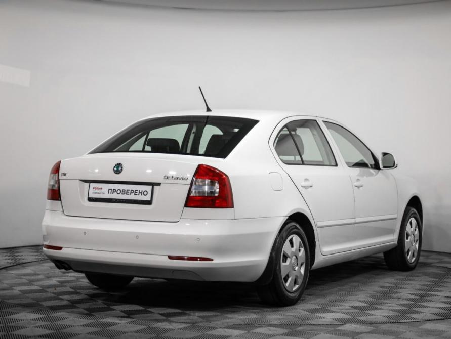 Skoda Octavia II (A5) Рестайлинг Санкт-Петербург  - изображение 4