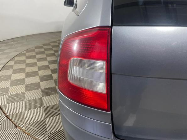 Skoda Octavia II (A5) Рестайлинг с пробегом 2013 года, цена 1 120 000 рублей, 211111 км, универсал, Автокод Объявления