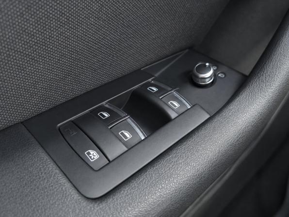 Audi A3 II (8P) Рестайлинг 2 с пробегом 2010 года, цена 949 000 рублей, 180264 км, хэтчбек, Автокод Объявления