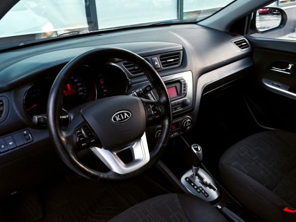 Kia Rio III с пробегом 2013 года, цена 975 000 рублей, 141212 км, хэтчбек, Автокод Объявления