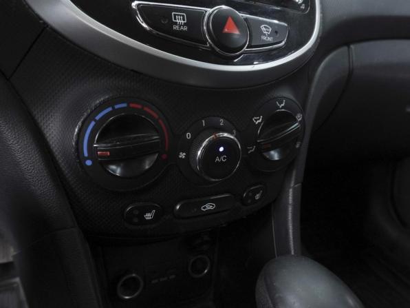 Hyundai Solaris I с пробегом 2012 года, цена 520 000 рублей, 205514 км, хэтчбек, Автокод Объявления