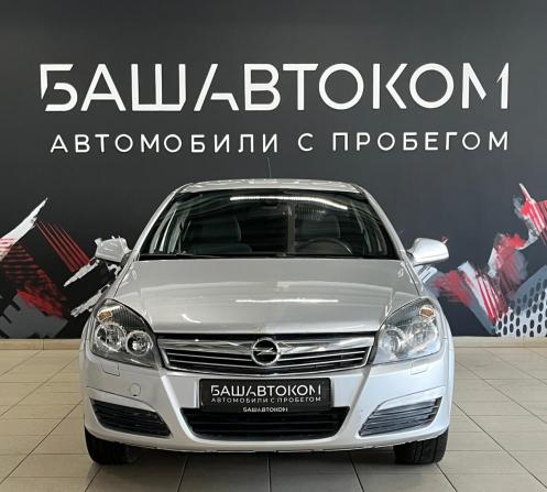 Opel Astra H Рестайлинг с пробегом 2013 года, цена 660 000 рублей, 168501 км, седан, Автокод Объявления