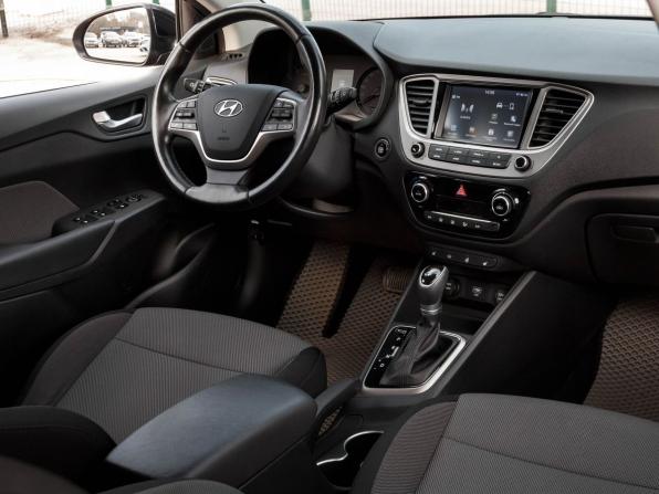 Hyundai Solaris II с пробегом 2019 года, цена 1 650 000 рублей, 88158 км, седан, Автокод Объявления