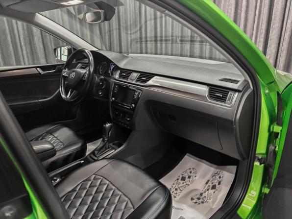 Skoda Rapid I Рестайлинг с пробегом 2018 года, цена 1 040 000 рублей, 182000 км, лифтбек, Автокод Объявления