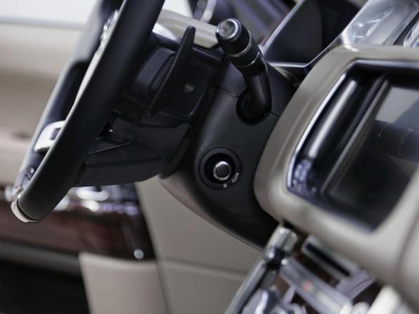 Land Rover Range Rover IV с пробегом 2014 года, цена 3 099 000 рублей, 129000 км, внедорожник, Автокод Объявления