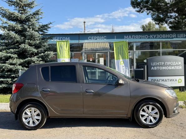 Renault Sandero II Рестайлинг с пробегом 2018 года, цена 955 000 рублей, 92000 км, хэтчбек, Автокод Объявления