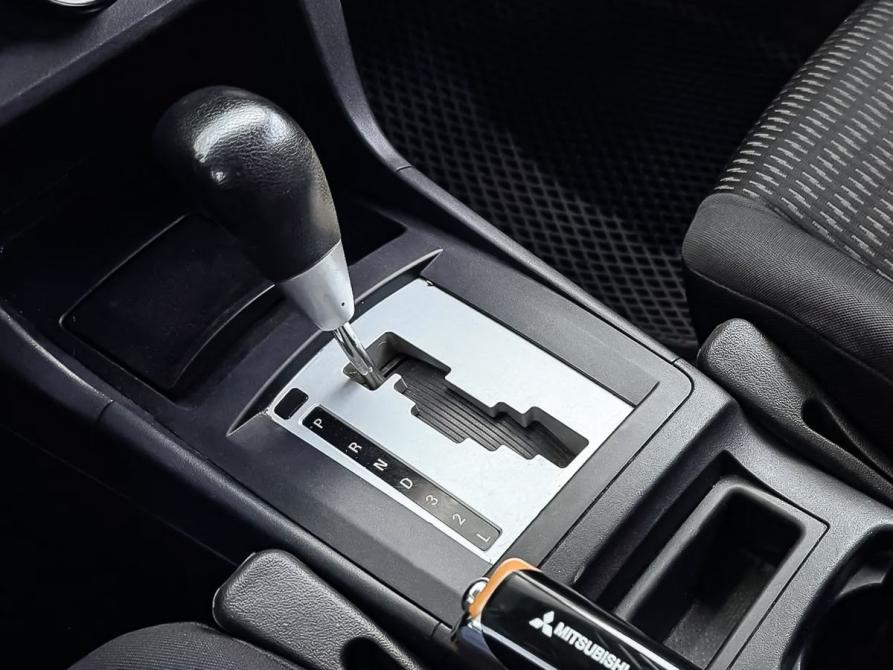 Mitsubishi Lancer X Рестайлинг Курган  - изображение 14
