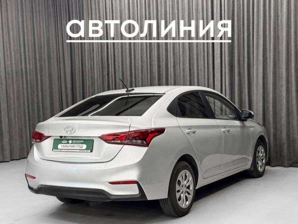 Hyundai Solaris II с пробегом 2019 года, цена 960 000 рублей, 154700 км, седан, Автокод Объявления