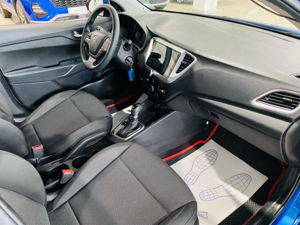 Hyundai Solaris II с пробегом 2018 года, цена 1 290 000 рублей, 176037 км, седан, Автокод Объявления