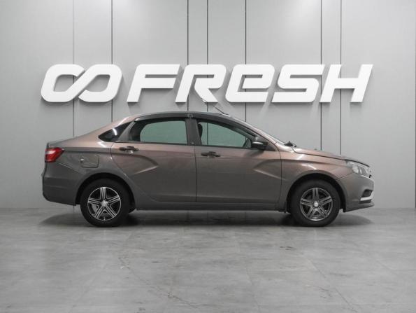 Lada (ВАЗ) Vesta I с пробегом 2016 года, цена 749 000 рублей, 80202 км, седан, Автокод Объявления