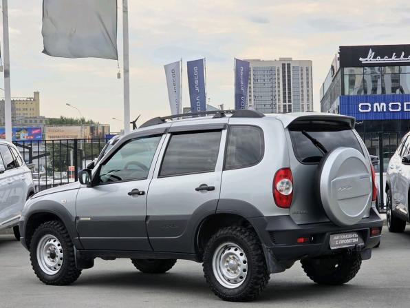 Chevrolet Niva I Рестайлинг с пробегом 2016 года, цена 630 000 рублей, 100918 км, внедорожник, Автокод Объявления