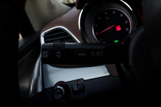 Opel Mokka I с пробегом 2013 года, цена 1 360 000 рублей, 91083 км, внедорожник, Автокод Объявления