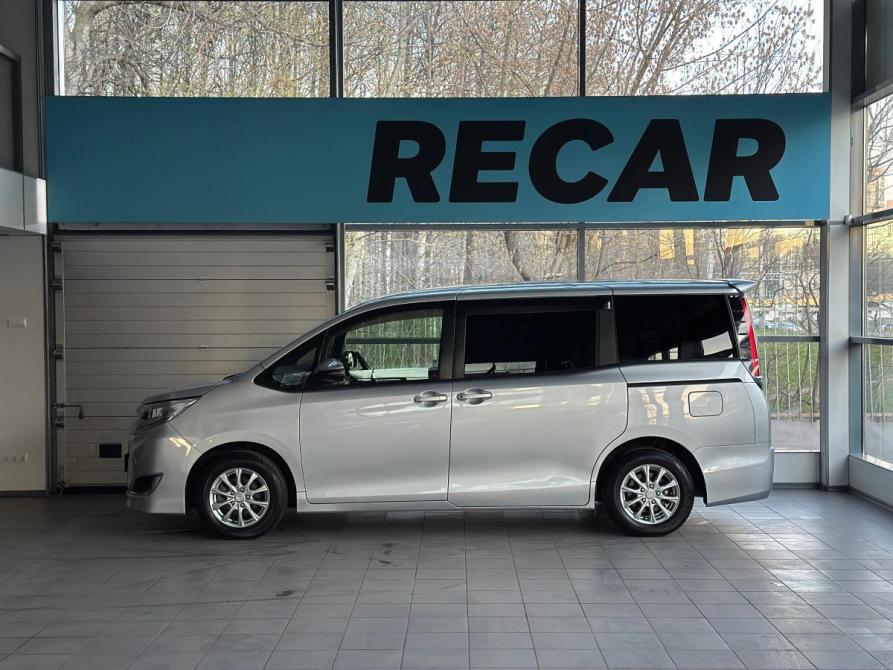 Toyota Noah III (R80) Санкт-Петербург  - изображение 2