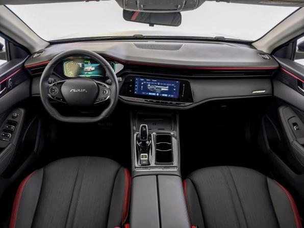 Dongfeng Shine Max с пробегом 2024 года, цена 1 705 000 рублей, 15600 км, седан, Автокод Объявления