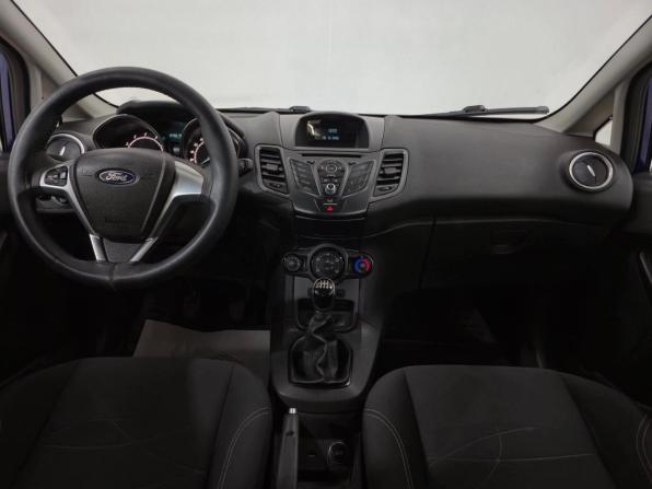 Ford Fiesta Mk6 Рестайлинг с пробегом 2016 года, цена 980 000 рублей, 45528 км, хэтчбек, Автокод Объявления