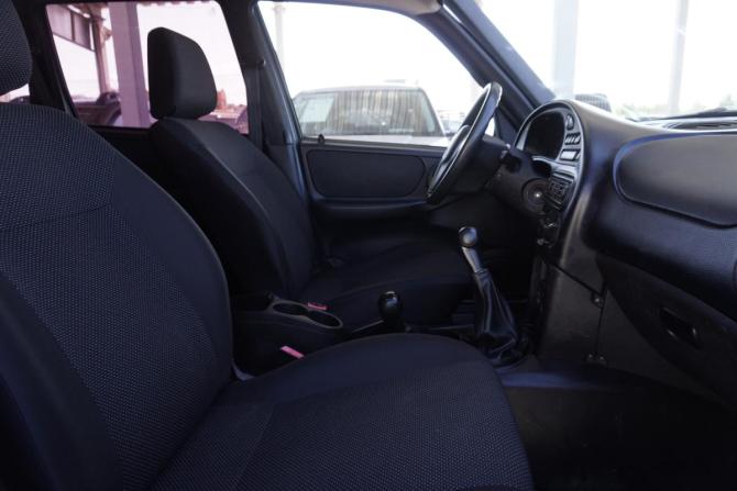 Chevrolet Niva I Рестайлинг с пробегом 2015 года, цена 695 000 рублей, 130727 км, внедорожник, Автокод Объявления
