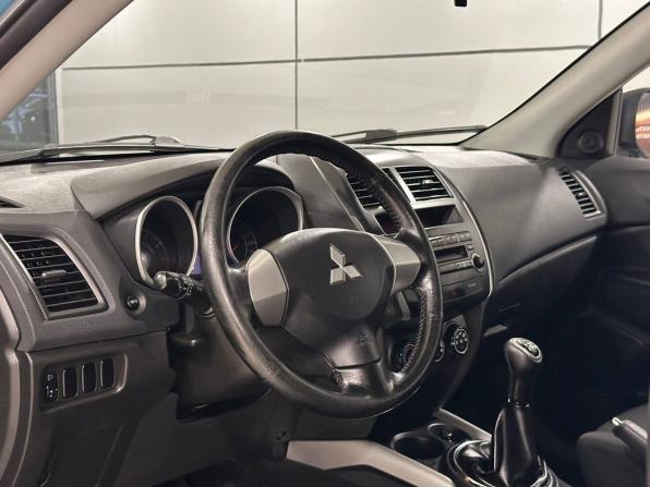 Mitsubishi ASX I с пробегом 2011 года, цена 1 040 000 рублей, 175159 км, внедорожник, Автокод Объявления