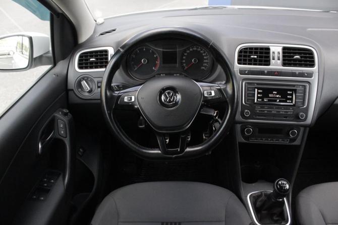 Volkswagen Polo V Рестайлинг с пробегом 2016 года, цена 1 145 000 рублей, 133496 км, седан, Автокод Объявления