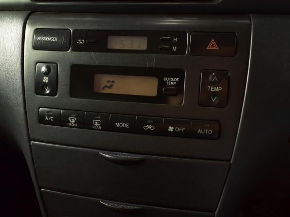 Toyota Corolla IX (E120 E130) с пробегом 2002 года, цена 490 995 рублей, 351150 км, хэтчбек, Автокод Объявления