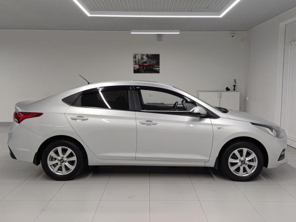 Hyundai Solaris II с пробегом 2017 года, цена 1 249 000 рублей, 115050 км, седан, Автокод Объявления