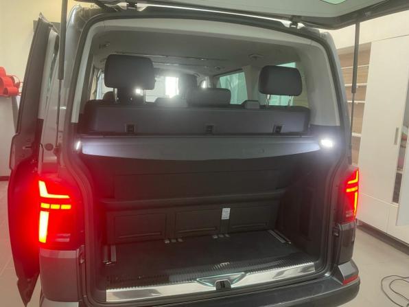 Volkswagen Multivan T6 Рестайлинг с пробегом 2022 года, цена 8 790 000 рублей, 28236 км, минивэн, Автокод Объявления