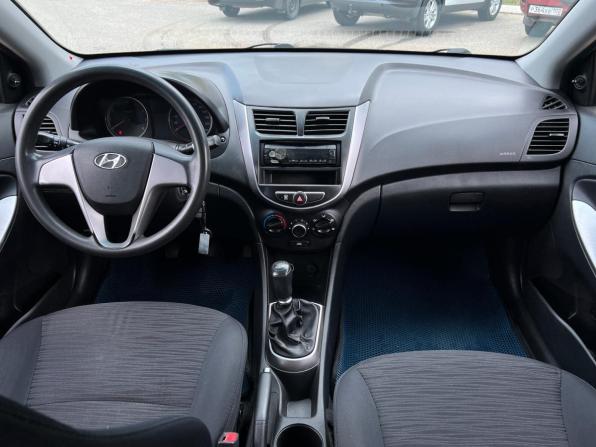 Hyundai Solaris I Рестайлинг с пробегом 2015 года, цена 649 000 рублей, 161000 км, седан, Автокод Объявления