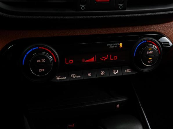 Kia Cerato IV Рестайлинг с пробегом 2021 года, цена 2 079 000 рублей, 127653 км, седан, Автокод Объявления
