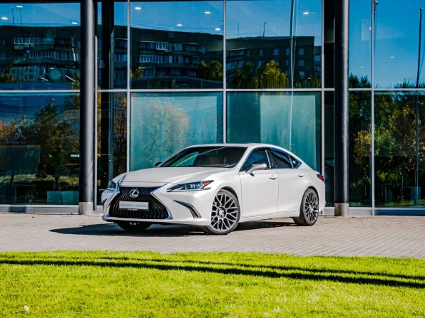 Lexus ES VII с пробегом 2021 года, цена 3 450 000 рублей, 263663 км, седан, Автокод Объявления