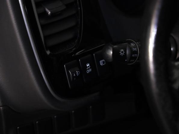 Mitsubishi Outlander III Рестайлинг 3 с пробегом 2019 года, цена 1 899 000 рублей, 138347 км, внедорожник, Автокод Объявления