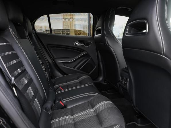 Mercedes-Benz GLA I (X156) Рестайлинг с пробегом 2019 года, цена 2 798 000 рублей, 90424 км, внедорожник, Автокод Объявления