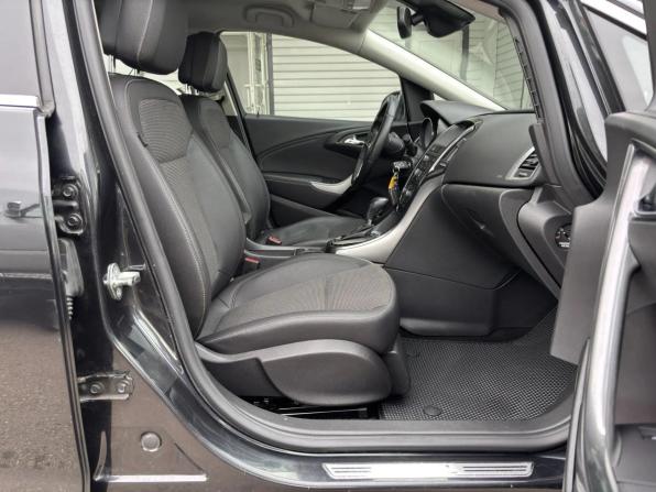 Opel Astra J Рестайлинг с пробегом 2013 года, цена 899 000 рублей, 150788 км, универсал, Автокод Объявления
