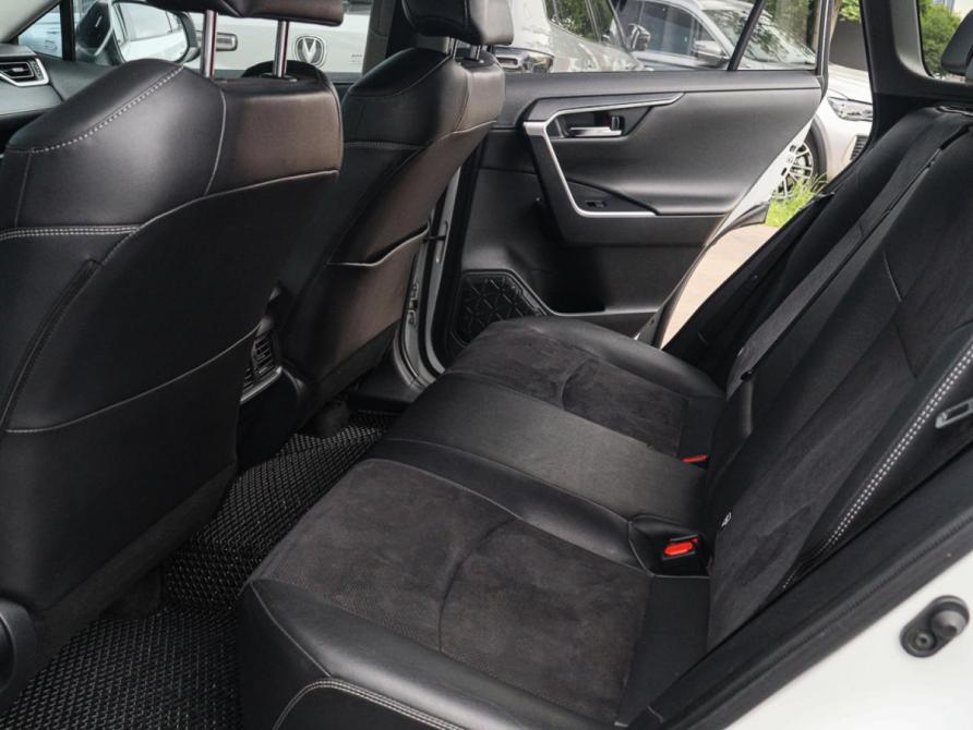 Toyota RAV4 V (XA50) Москва  - изображение 9