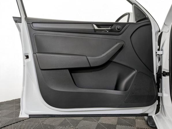 Skoda Rapid I Рестайлинг с пробегом 2018 года, цена 1 100 000 рублей, 91580 км, лифтбек, Автокод Объявления