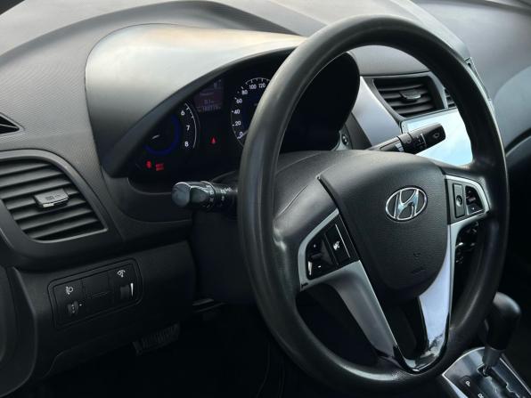 Hyundai Solaris I с пробегом 2013 года, цена 780 000 рублей, 182700 км, седан, Автокод Объявления