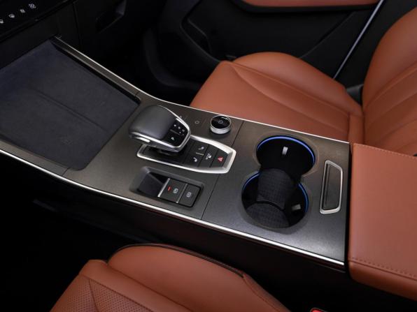 Omoda C5 I с пробегом 2023 года, цена 1 860 000 рублей, 22813 км, внедорожник, Автокод Объявления