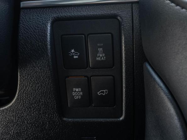 Toyota Land Cruiser 200 Series Рестайлинг 2 с пробегом 2016 года, цена 5 775 000 рублей, 161609 км, внедорожник, Автокод Объявления