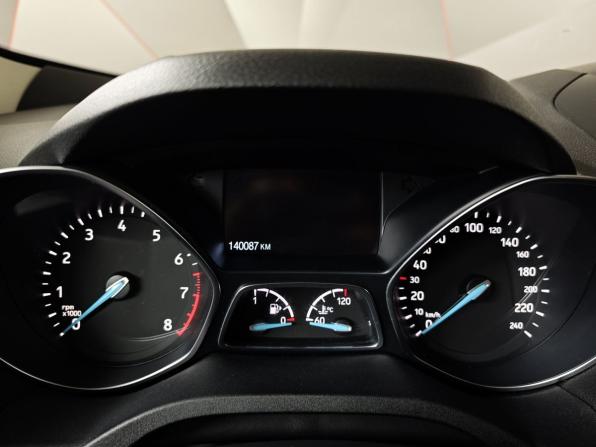 Ford Kuga II Рестайлинг с пробегом 2019 года, цена 1 593 000 рублей, 140085 км, внедорожник, Автокод Объявления