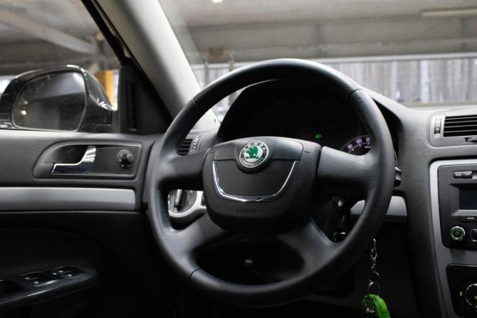 Skoda Octavia II (A5) Рестайлинг с пробегом 2012 года, цена 849 000 рублей, 172482 км, лифтбек, Автокод Объявления