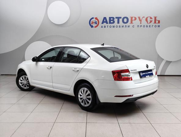 Skoda Octavia III (A7) Рестайлинг с пробегом 2020 года, цена 1 960 000 рублей, 38316 км, лифтбек, Автокод Объявления