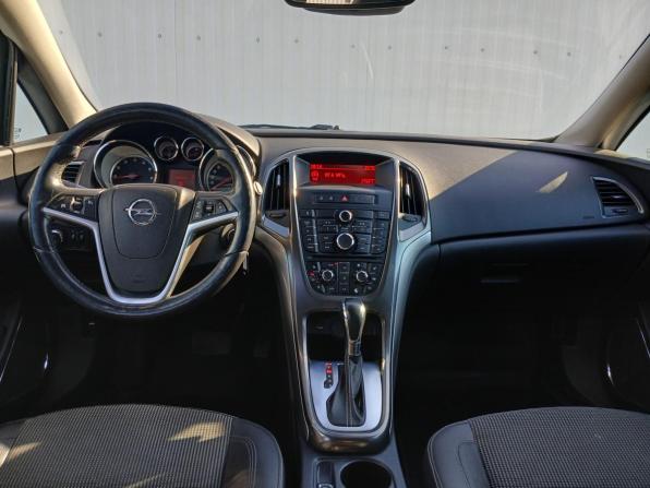 Opel Astra J с пробегом 2012 года, цена 849 000 рублей, 165450 км, хэтчбек, Автокод Объявления